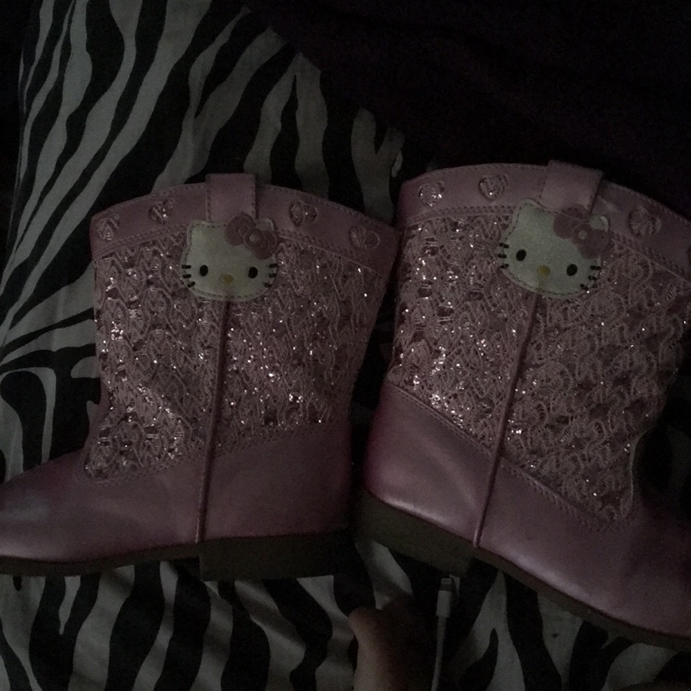Girls hello kitty boots